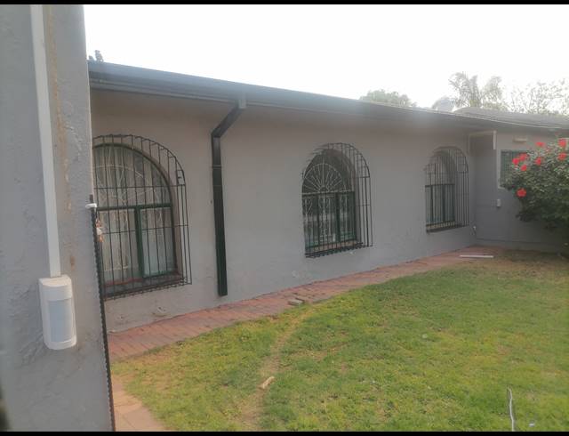 4 BEDROOM HOUSE FOR SALE IN WELGELEGEN